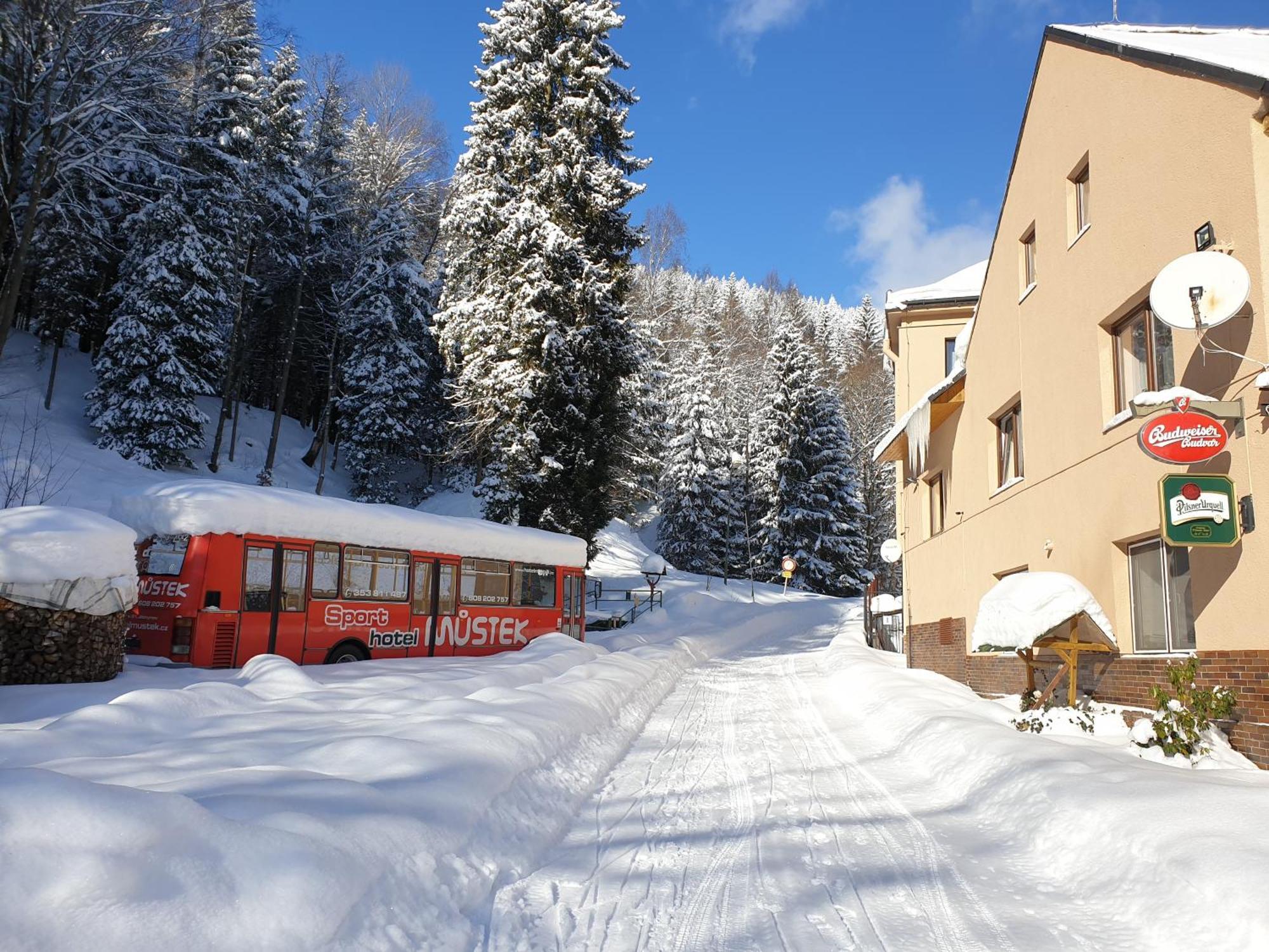 Sporthotel Můstek Jáchymov Buitenkant foto